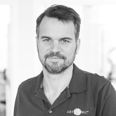 Dr. Karl Bremer